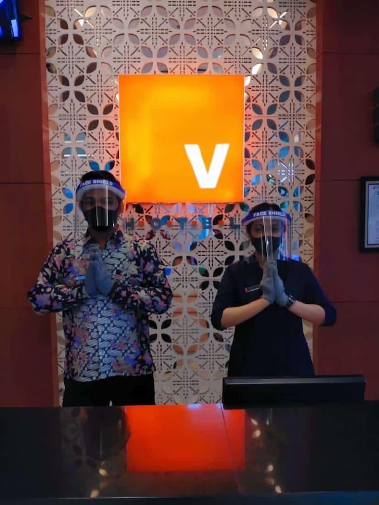 V Hotel Tebet Yakarta Exterior foto